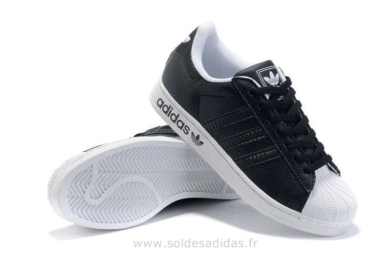 chaussure adidas femme noir et blanc pas cher